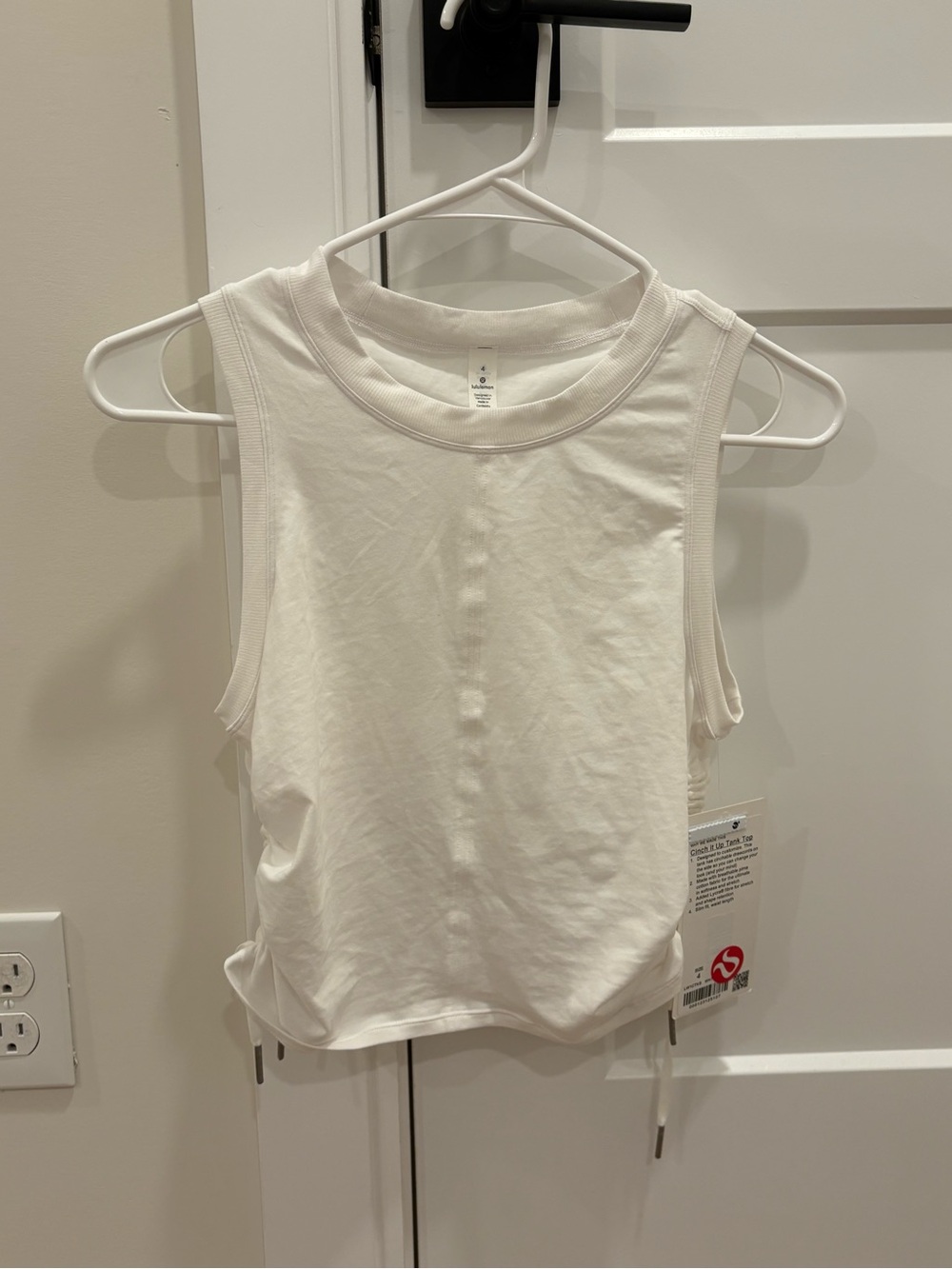 NWT Lululemon Cinch It Up Tank Top Size 4 - Picture 2 of 10